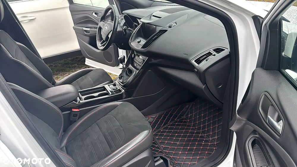 Ford Kuga - 8
