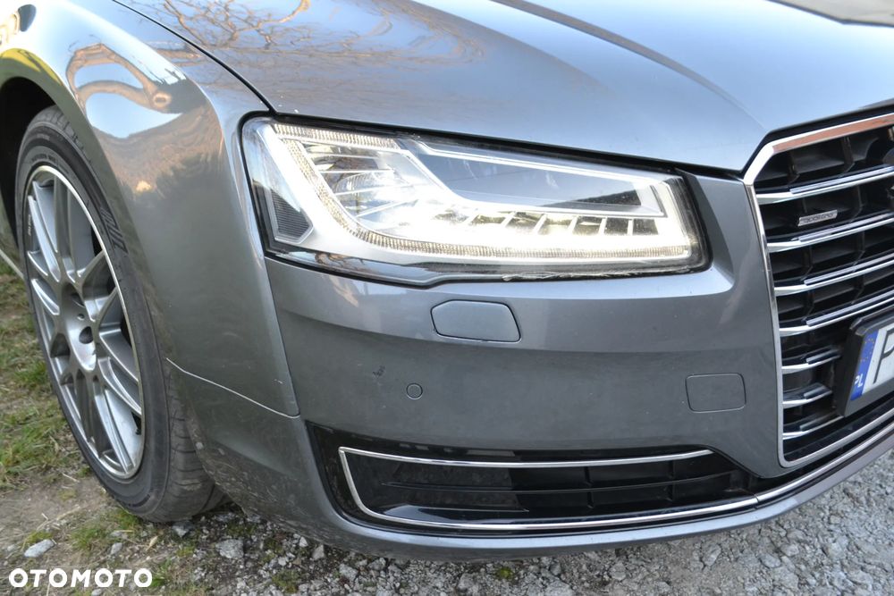 Audi A8 4.2 TDI DPF (clean diesel) quattro tiptronic Lang - 33