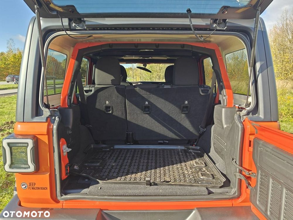 Jeep Wrangler - 27