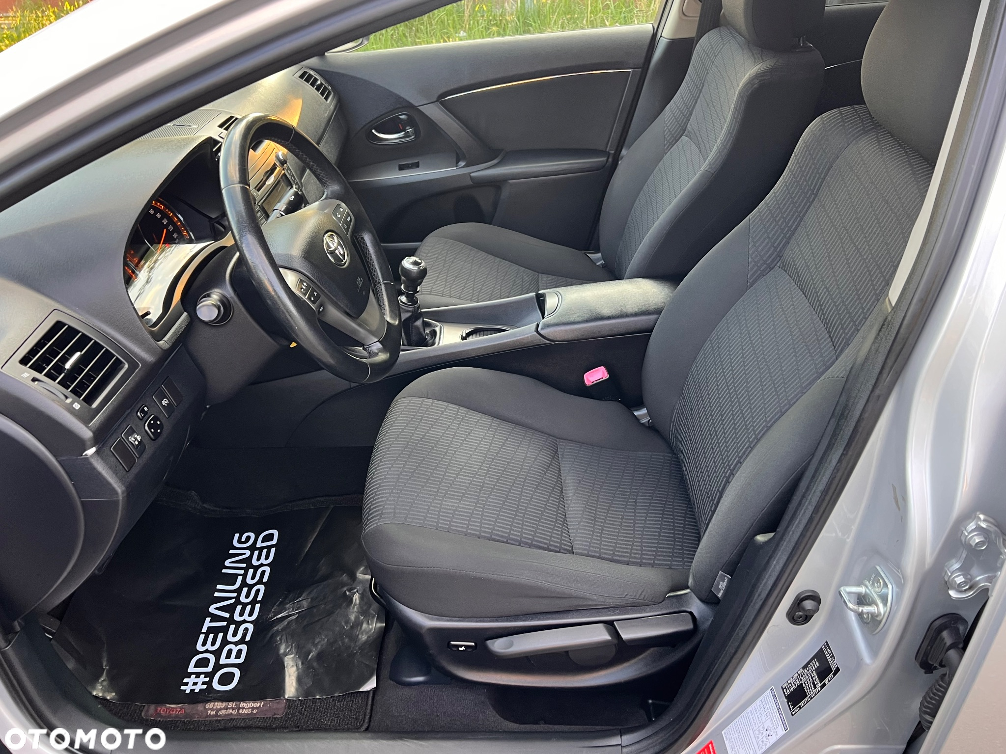 Toyota Avensis 1.8 Luna - 19