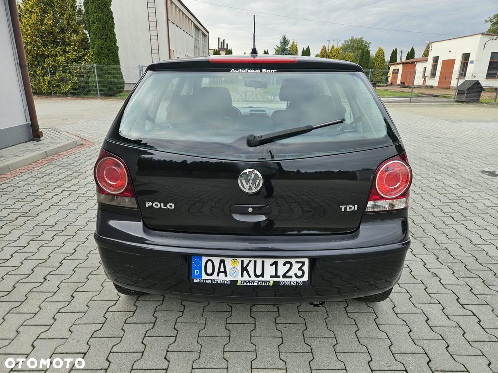 Volkswagen Polo 2006 photo 3