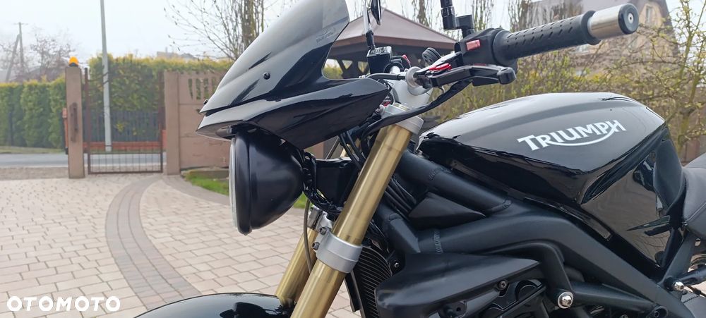 Triumph Street Triple - 40