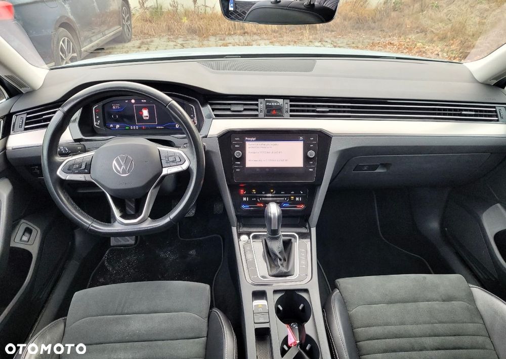 Volkswagen Passat 2.0 TSI Elegance DSG - 18