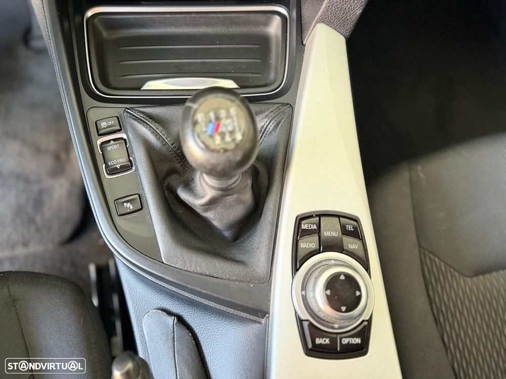 BMW 318 d Line Modern - 15