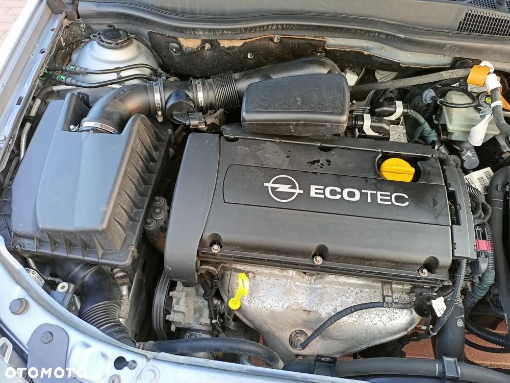 Opel Astra 1.6 Enjoy - 12
