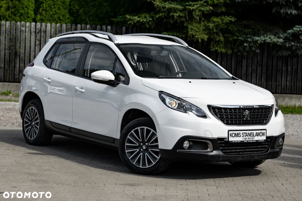 Peugeot 2008 1.6 BlueHDi Allure S&S - 13