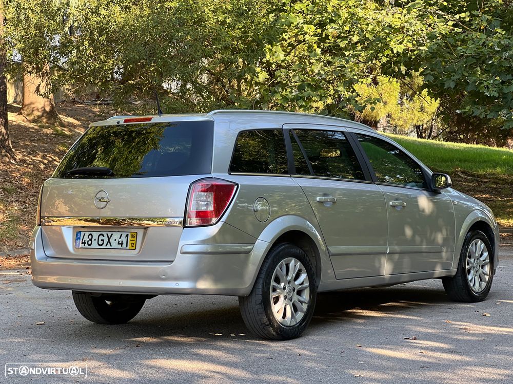 Opel Astra 1.3 CDTI Cosmo - 3