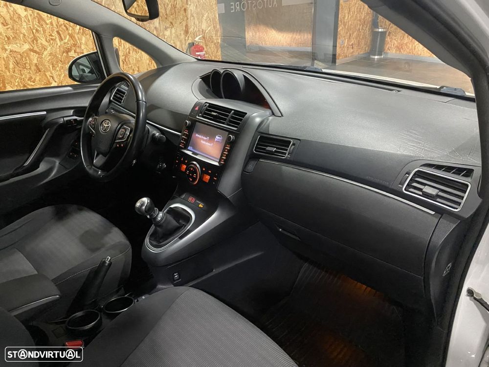 Toyota Verso 1.6 D-4D Exclusive - 22