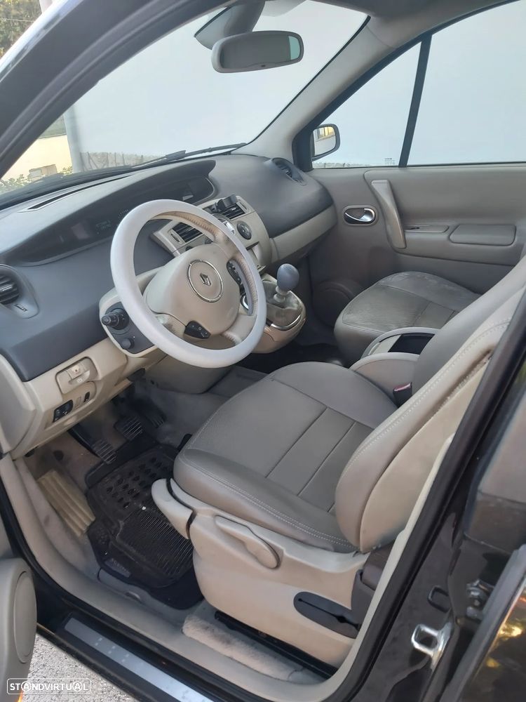 Renault Grand Scénic 1.5 dCi Luxe 7L. - 4