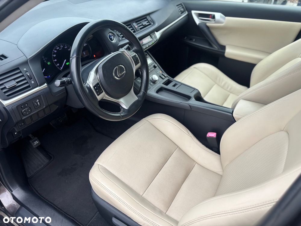 Lexus CT Standard - 19