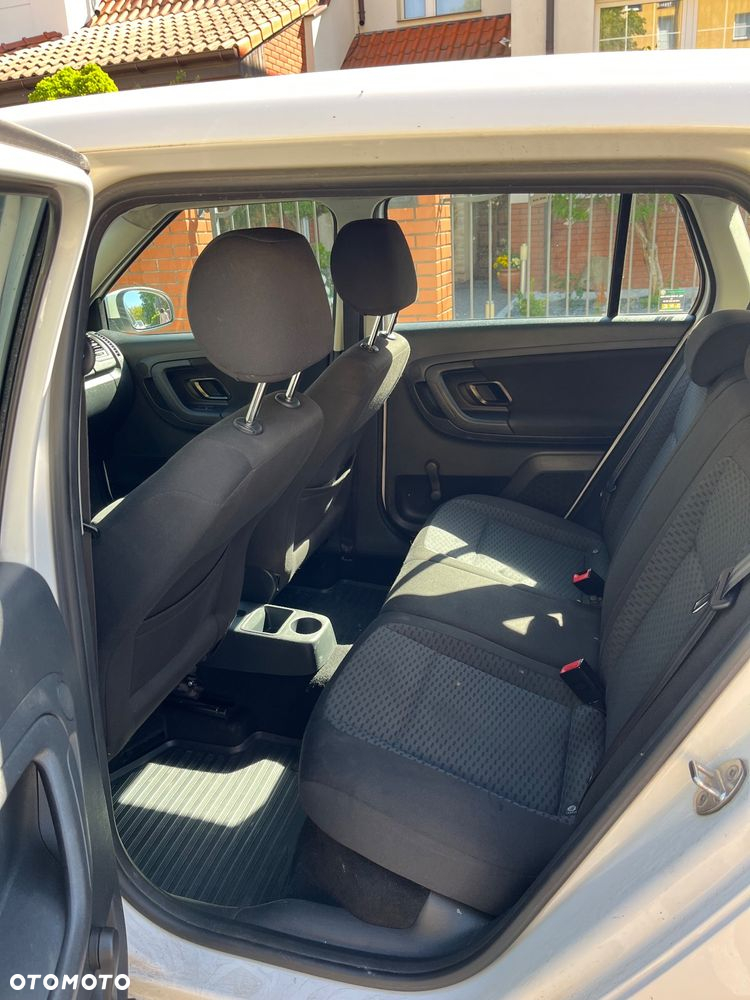 Skoda Fabia 1.6 TDI DPF Ambition - 6