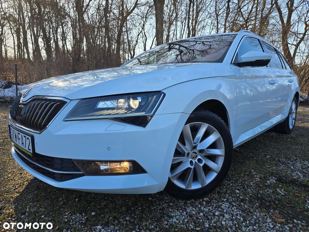 Skoda Superb 2.0 TDI DSG Ambition - 3