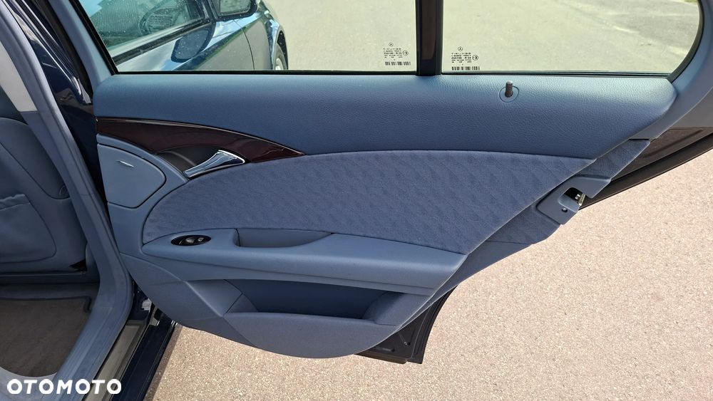 Mercedes-Benz Klasa E 200 Kompressor Automatik Classic - 7