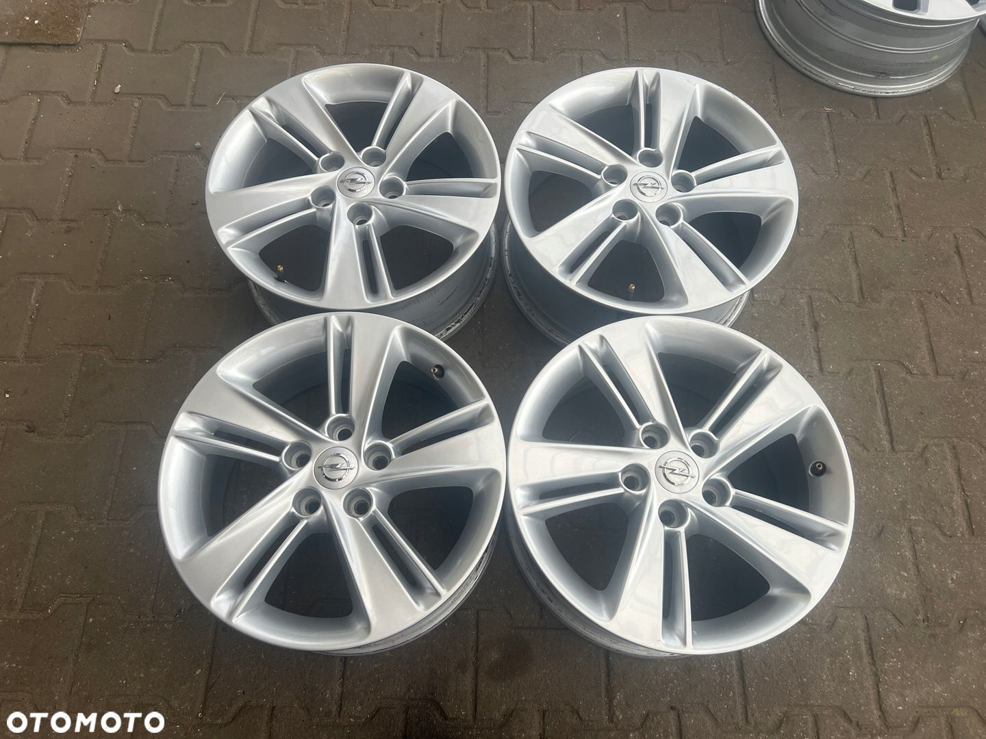 KOMPLET FELG FELGI ALU OPEL GRANDLAND 17 5X108 ET45 TPMS ORYGINALNE - 2