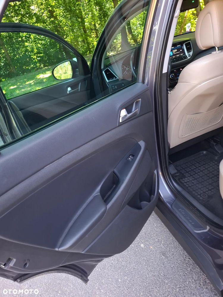 Hyundai Tucson - 16