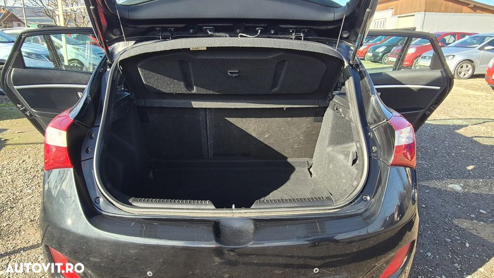 Hyundai i30 i30cw 1.4 CRDi Classic - 11