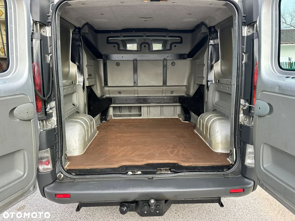 Renault Trafic - 8