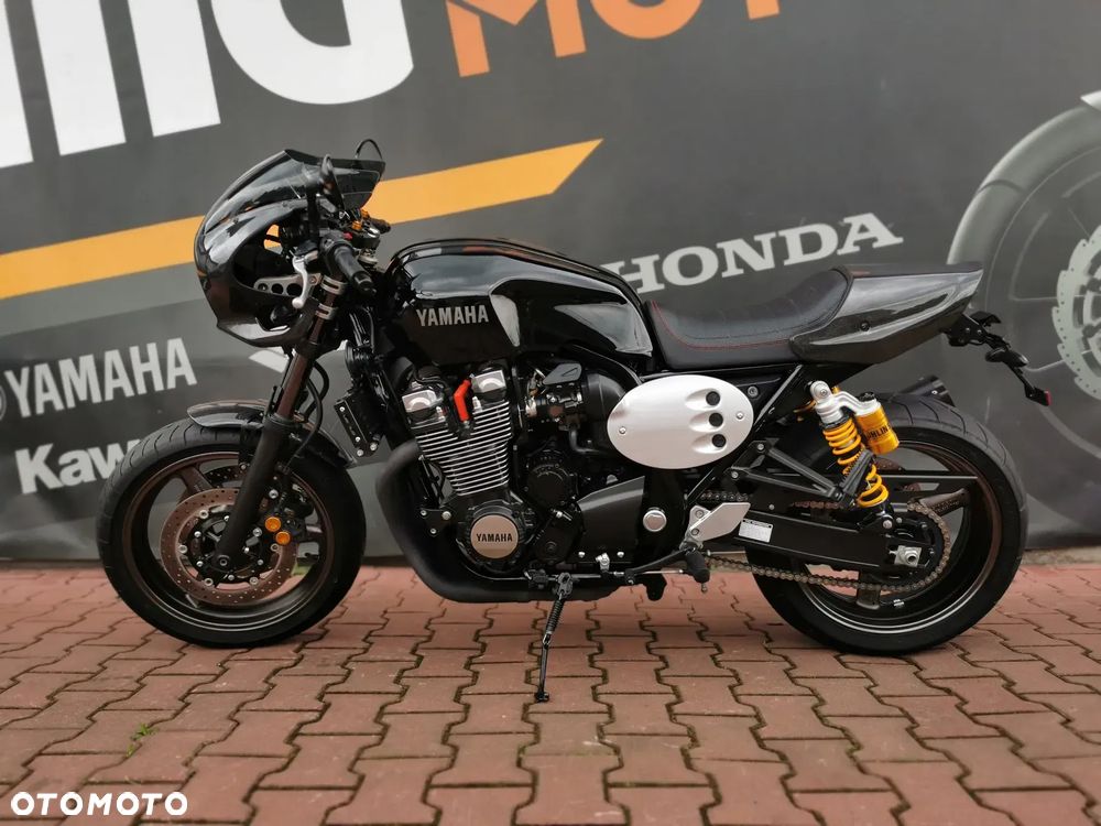 Yamaha XJR - 2