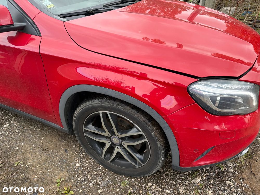 Mercedes X156 GLA Blotnik lewy prawy