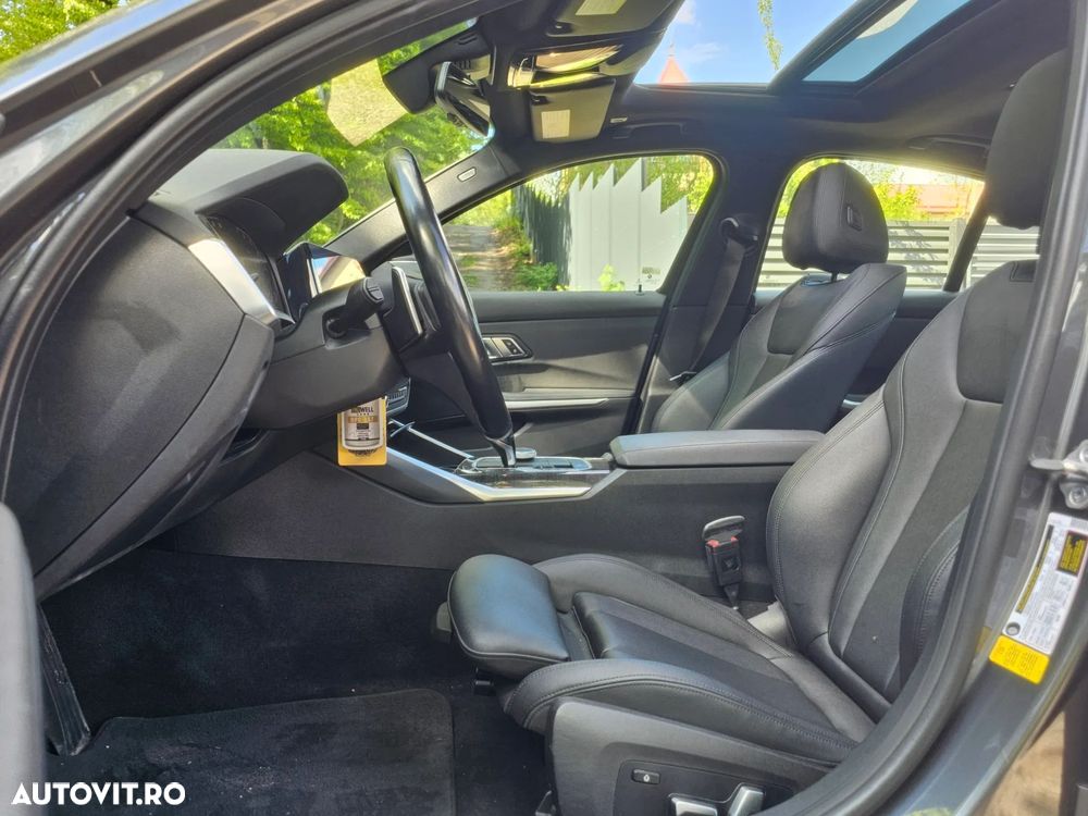 BMW Seria 3 330i Aut. Sport Line - 18