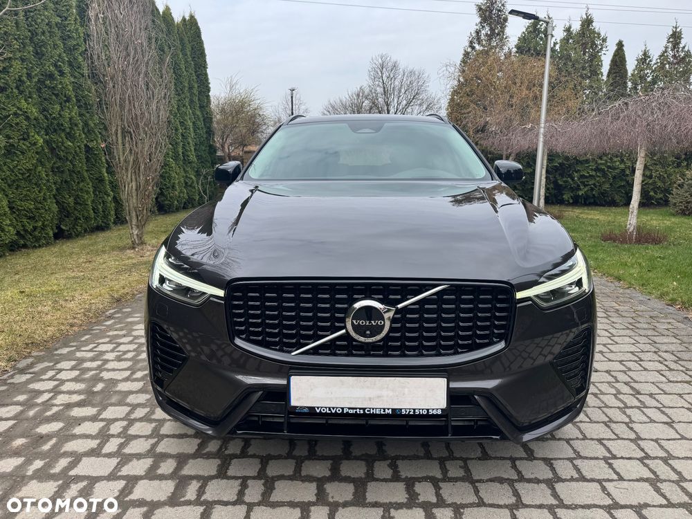 Volvo XC 60 T8 AWD Recharge Ultimate Black Edition - 2