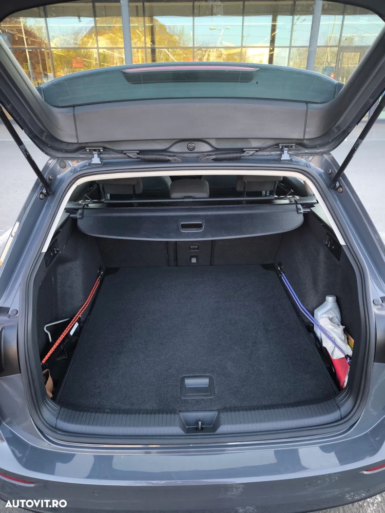 Volkswagen Golf 2.0 TDI Highline - 35