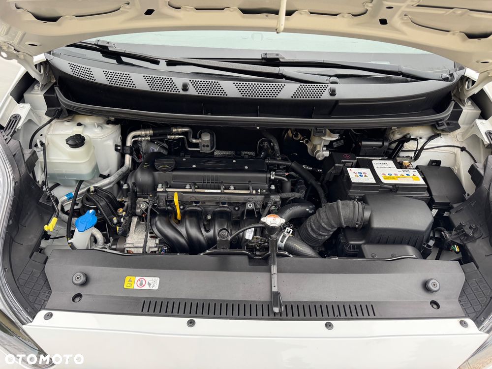 Hyundai ix20 1.4 Premium blue - 35