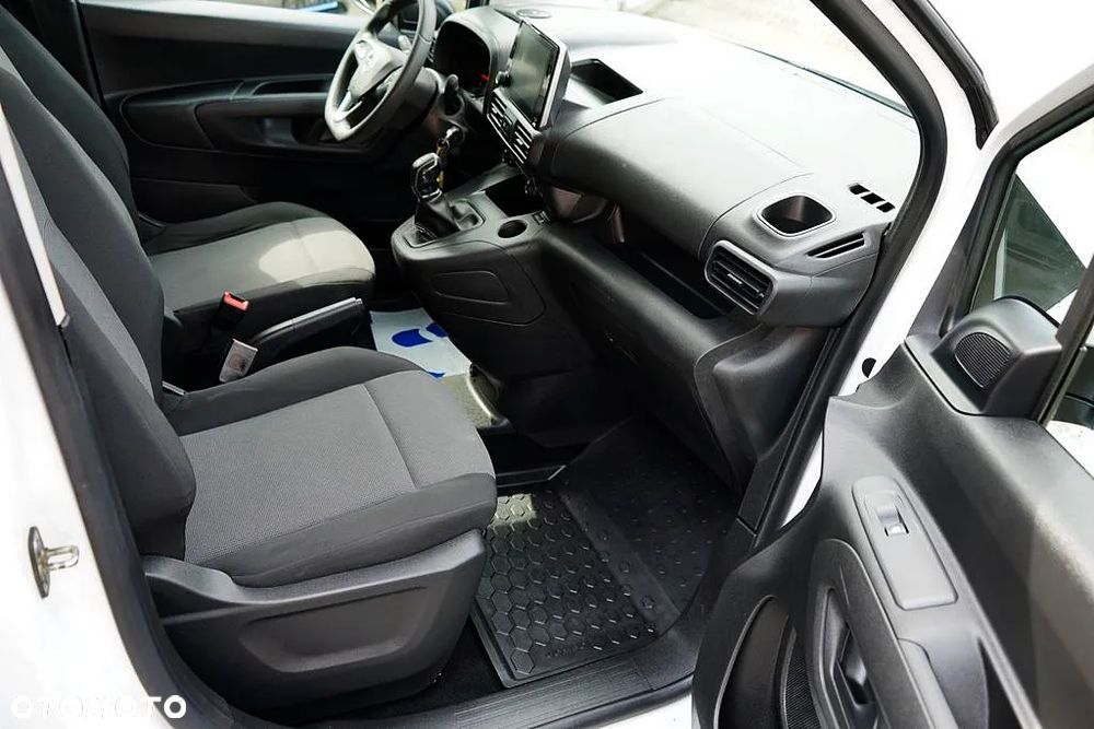Opel Combo - 17