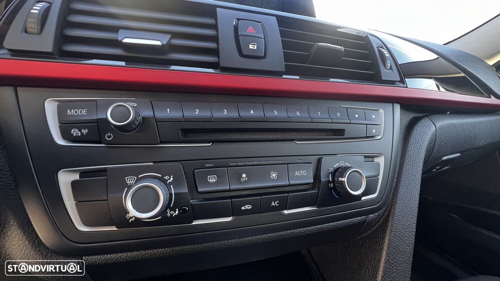 BMW 318 d Touring Auto Line Sport - 27