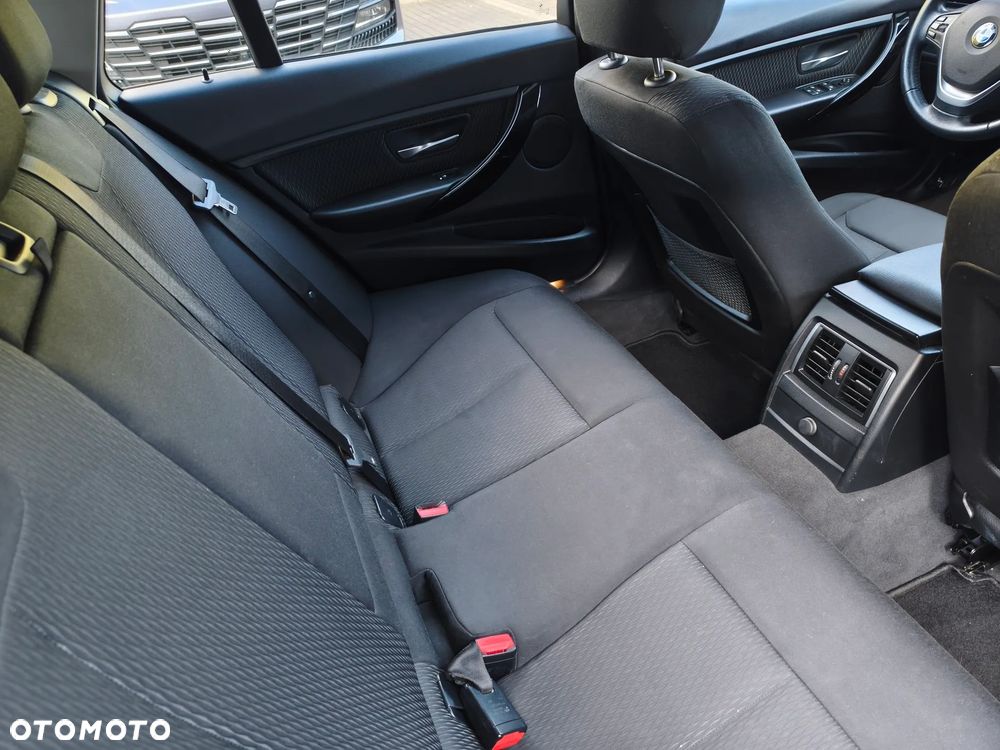 BMW Seria 3 2016
