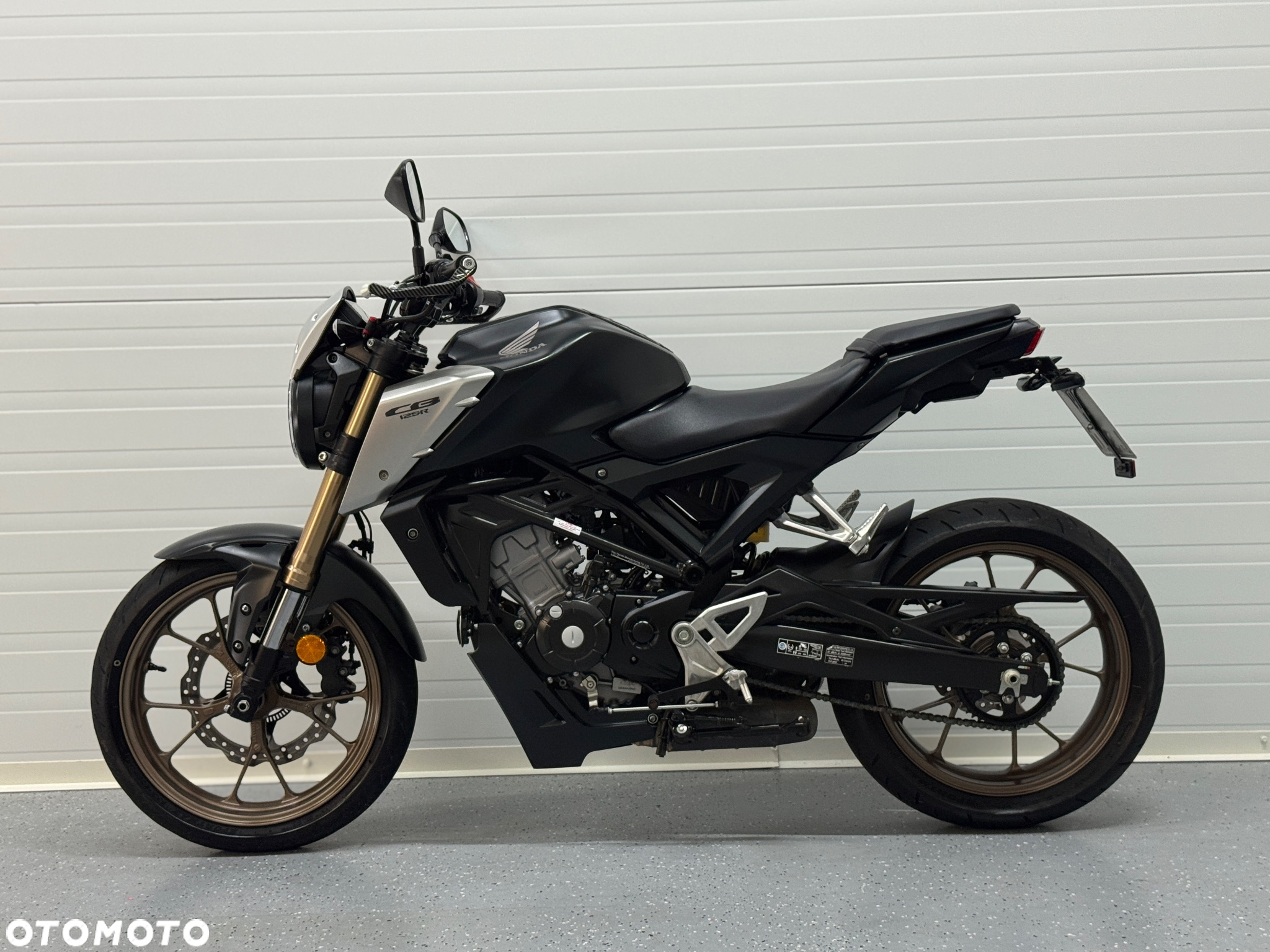 Honda CB - 10