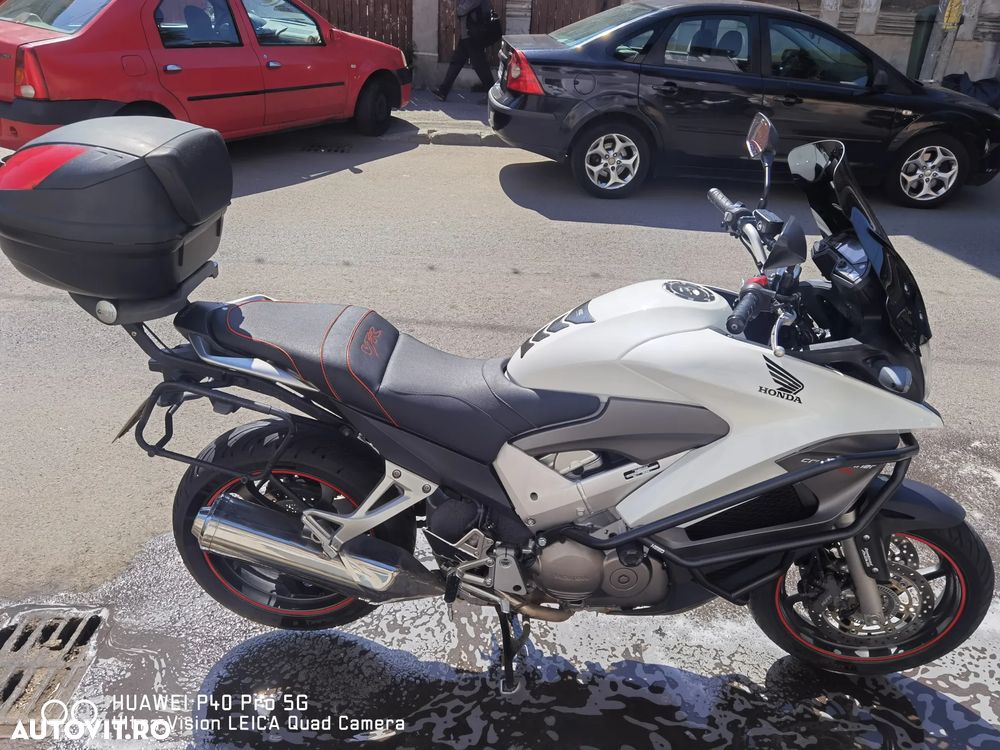 Honda VFR 800X Crossrunner - 7