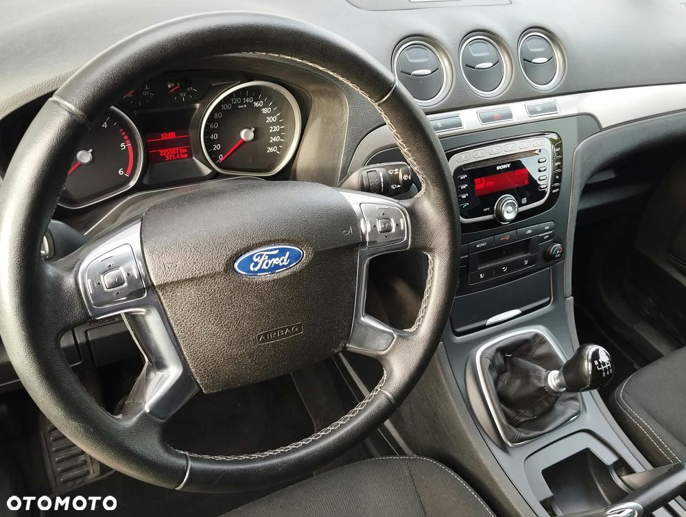 Ford Galaxy 2.0 TDCi Titanium - 10