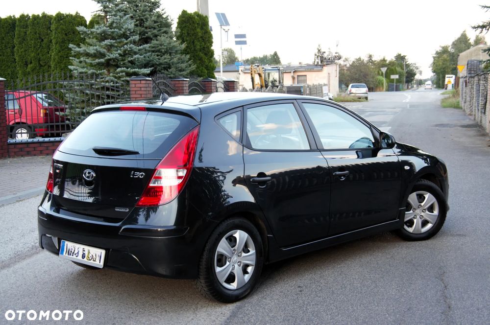 Hyundai i30 1.6 CRDi Comfort EU5 - 8