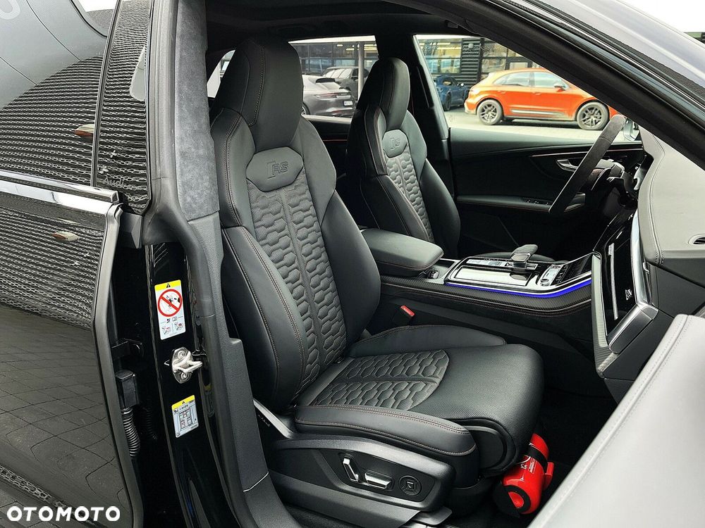 Audi RS Q8 - 23