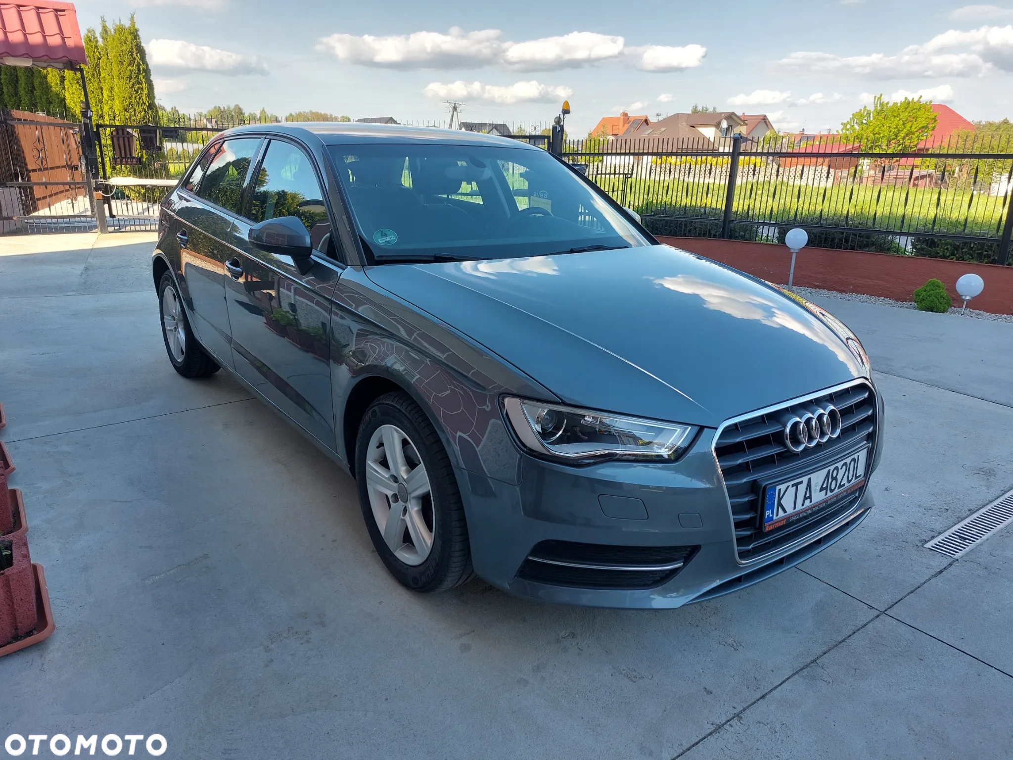 Audi A3 1.2 TFSI Sportback Ambiente - 2