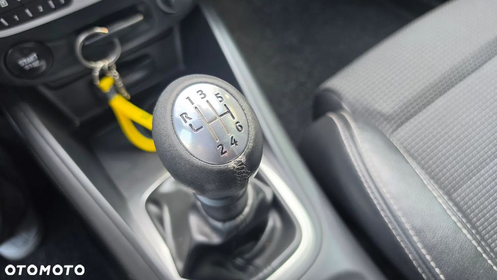 Renault Megane TCe 180 GT - 23