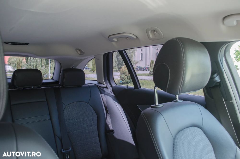 Mercedes-Benz C - 23