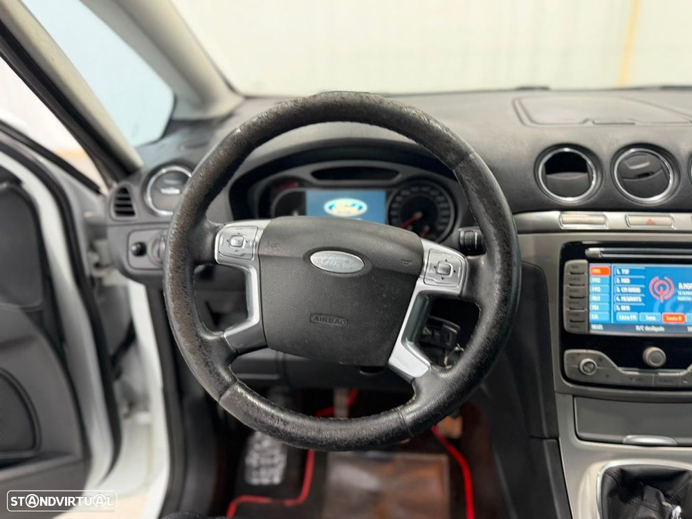 Ford S-Max 2.0 TDCi Titanium 7L - 10