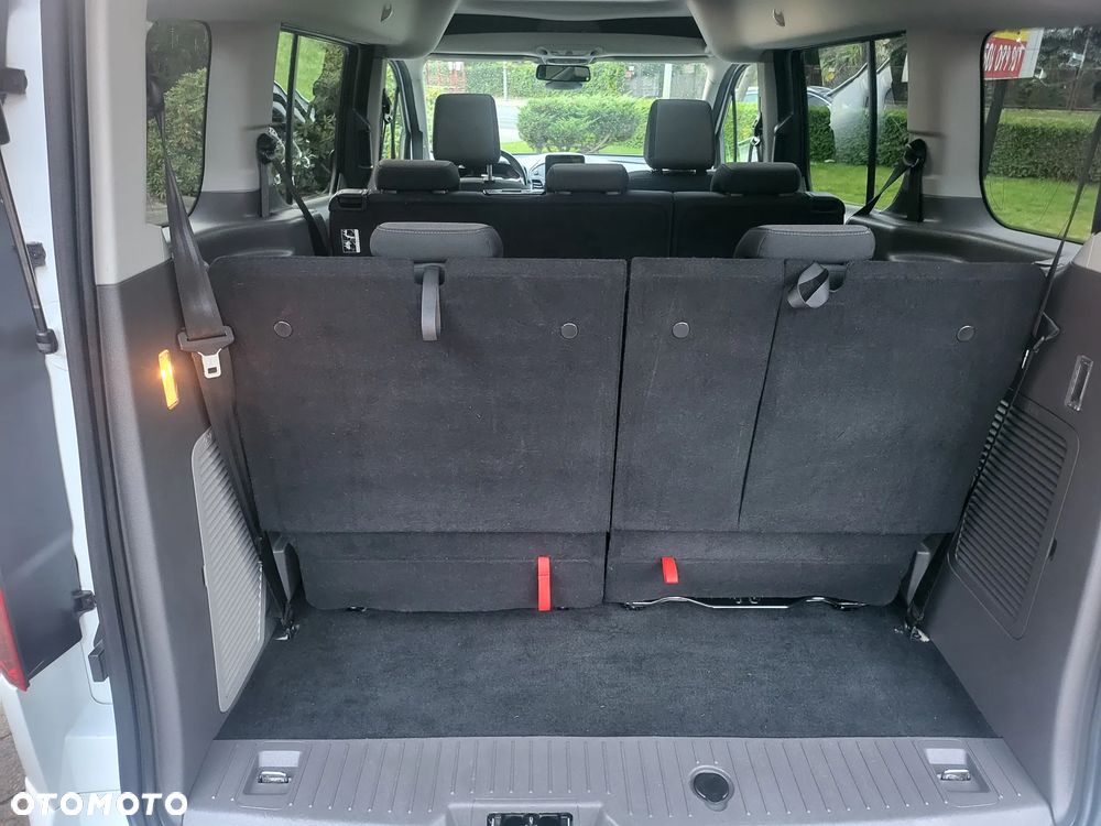 Ford Tourneo Connect Grand - 26