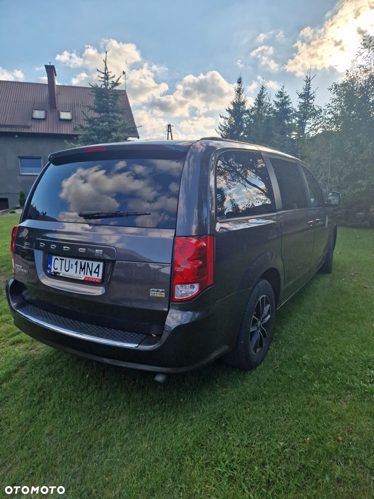 Dodge Grand Caravan 3.6 R/T - 6