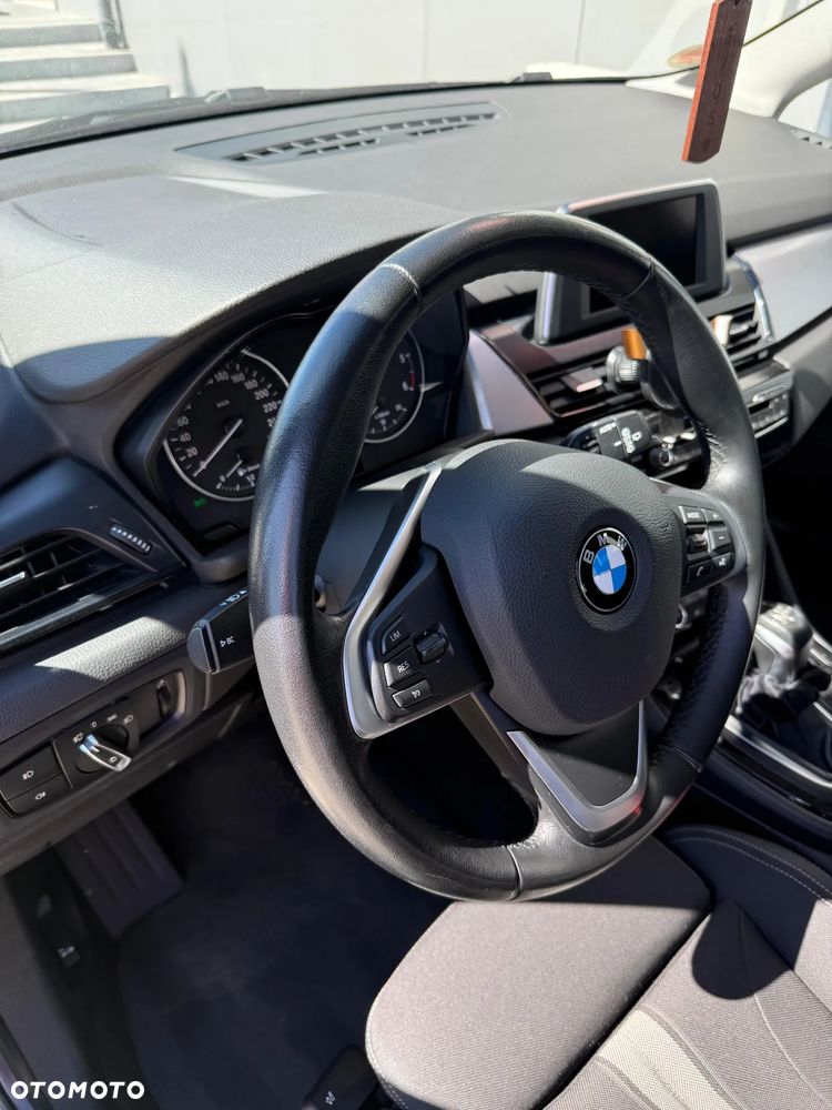BMW Seria 2 218d Sport Line - 6