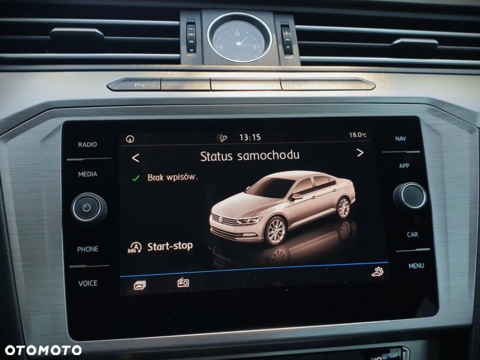 Volkswagen Passat - 20