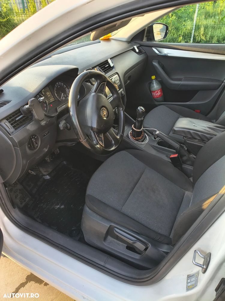 Skoda Octavia 1.6 TDI Active - 4