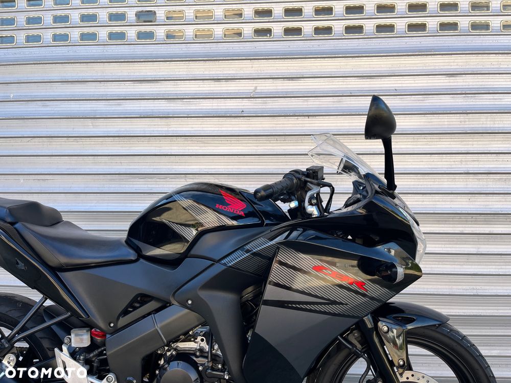 Honda CBR - 9