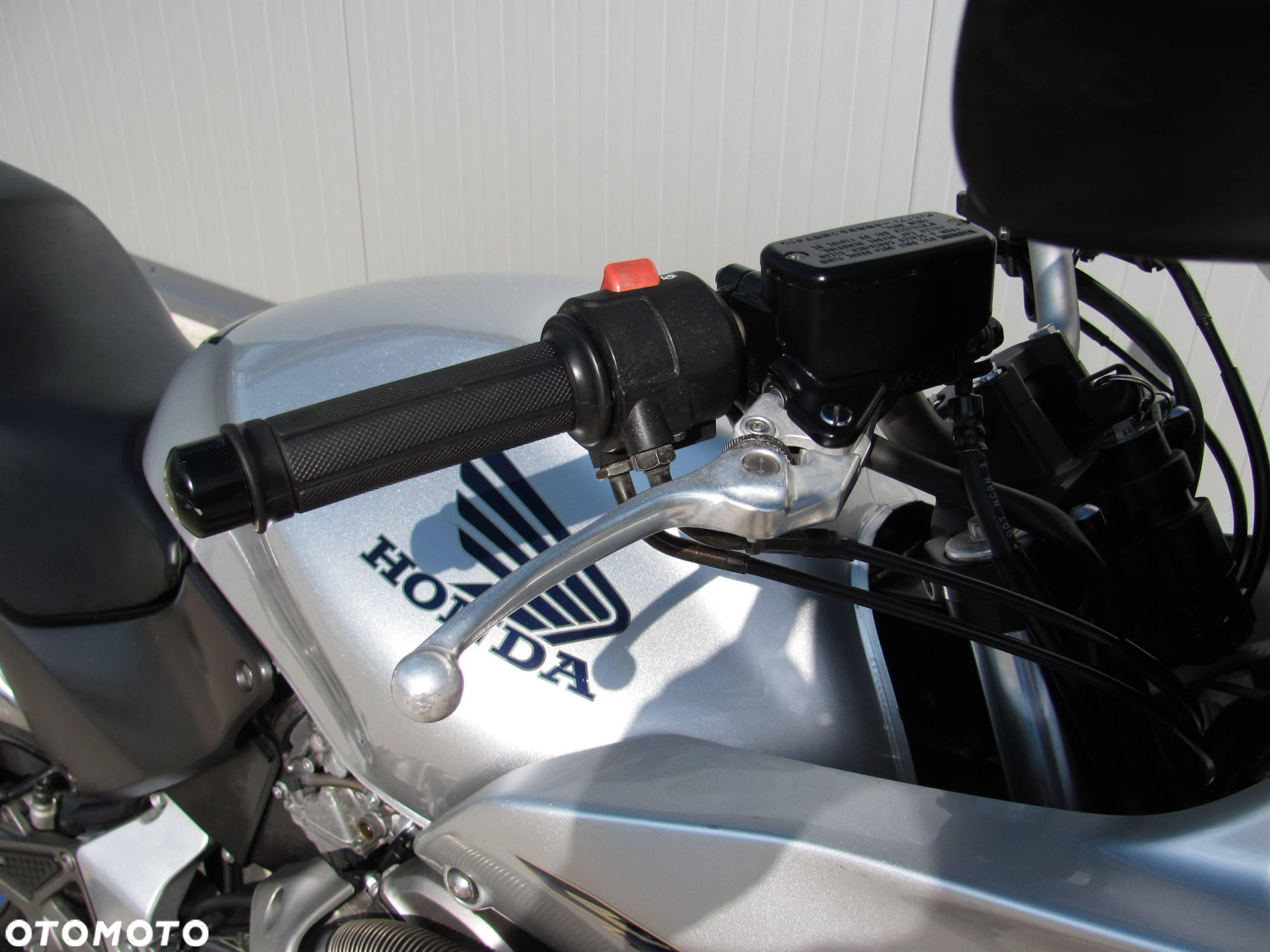 Honda Hornet - 22
