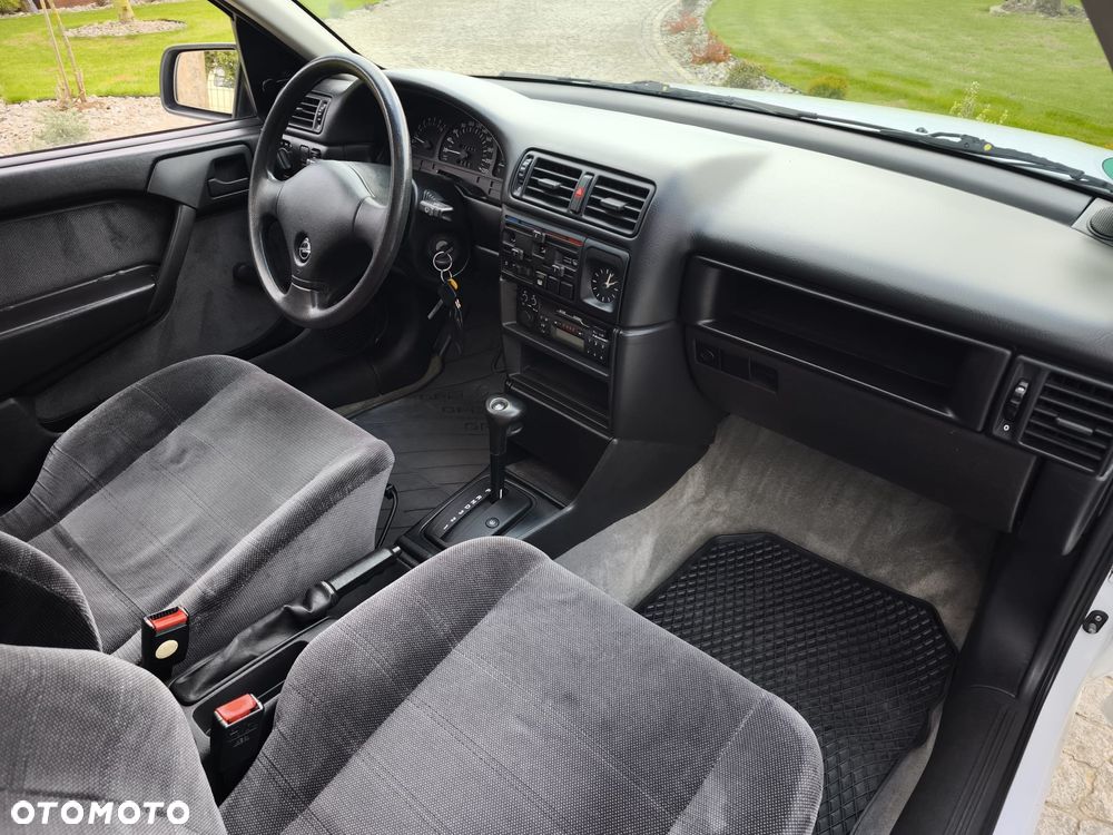 Opel Vectra - 30