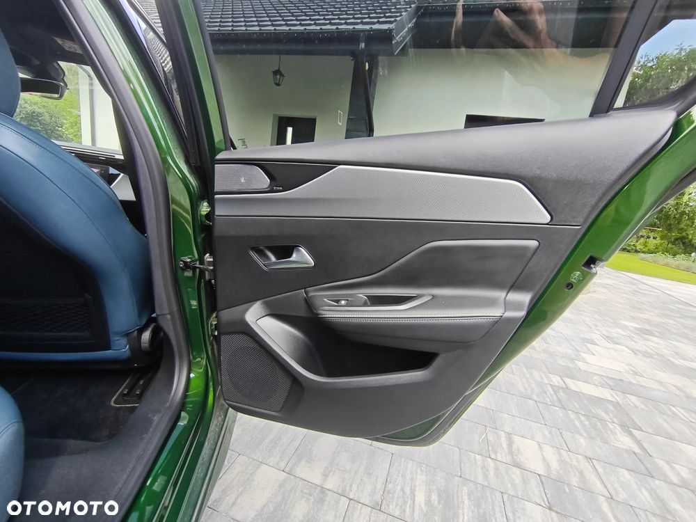 Peugeot 308 1.2 PureTech GT Pack S&S EAT8 - 16