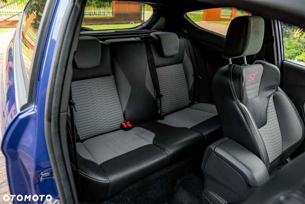 Ford Fiesta 1.6 EcoBoost mit Leder-Sport-Paket ST - 25