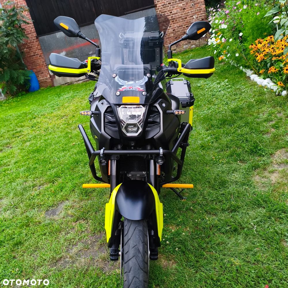QJMOTOR SVT 650 - 8